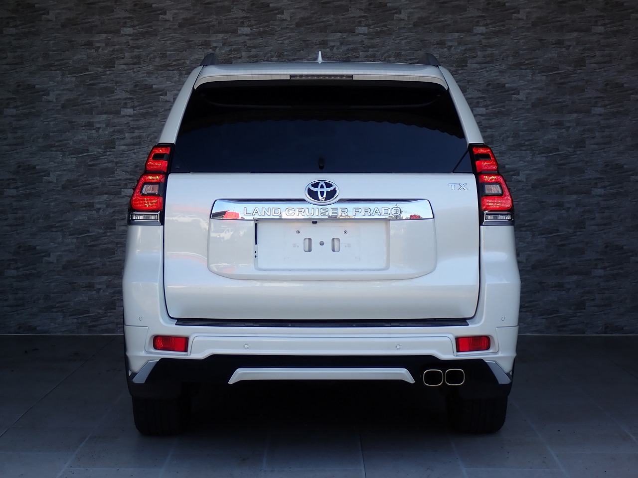 TOYOTA Land Cruiser Prado