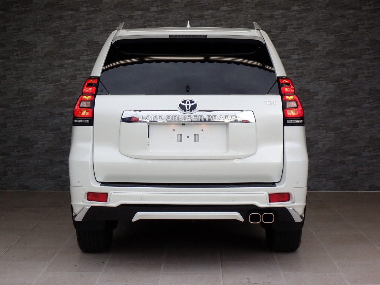 TOYOTA Land Cruiser Prado