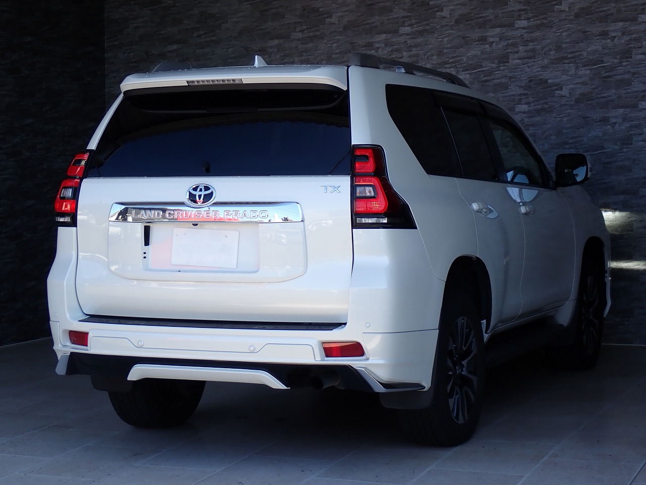 TOYOTA Land Cruiser Prado