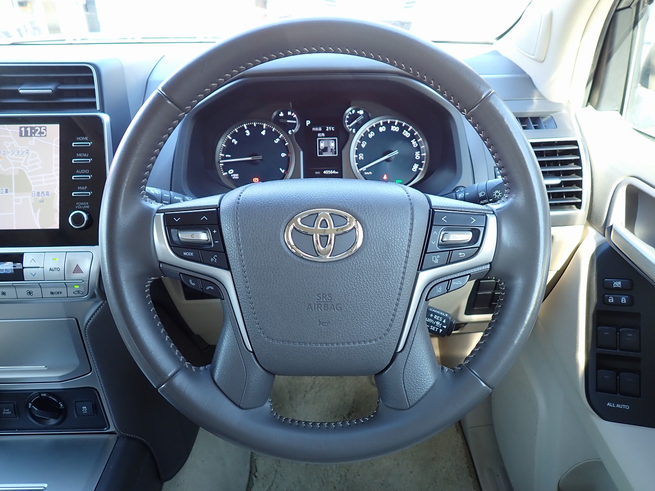 TOYOTA Land Cruiser Prado