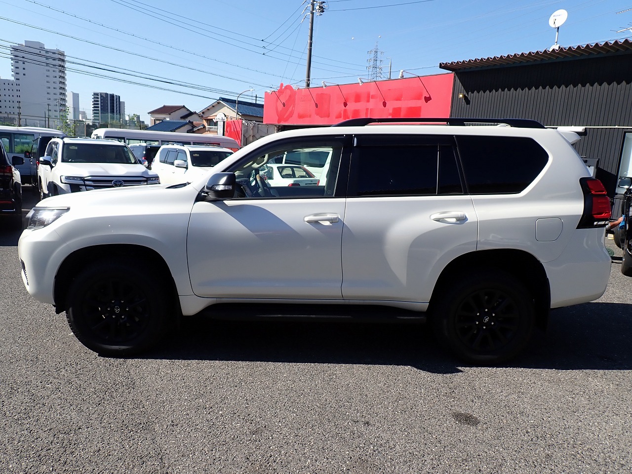 TOYOTA Land Cruiser Prado
