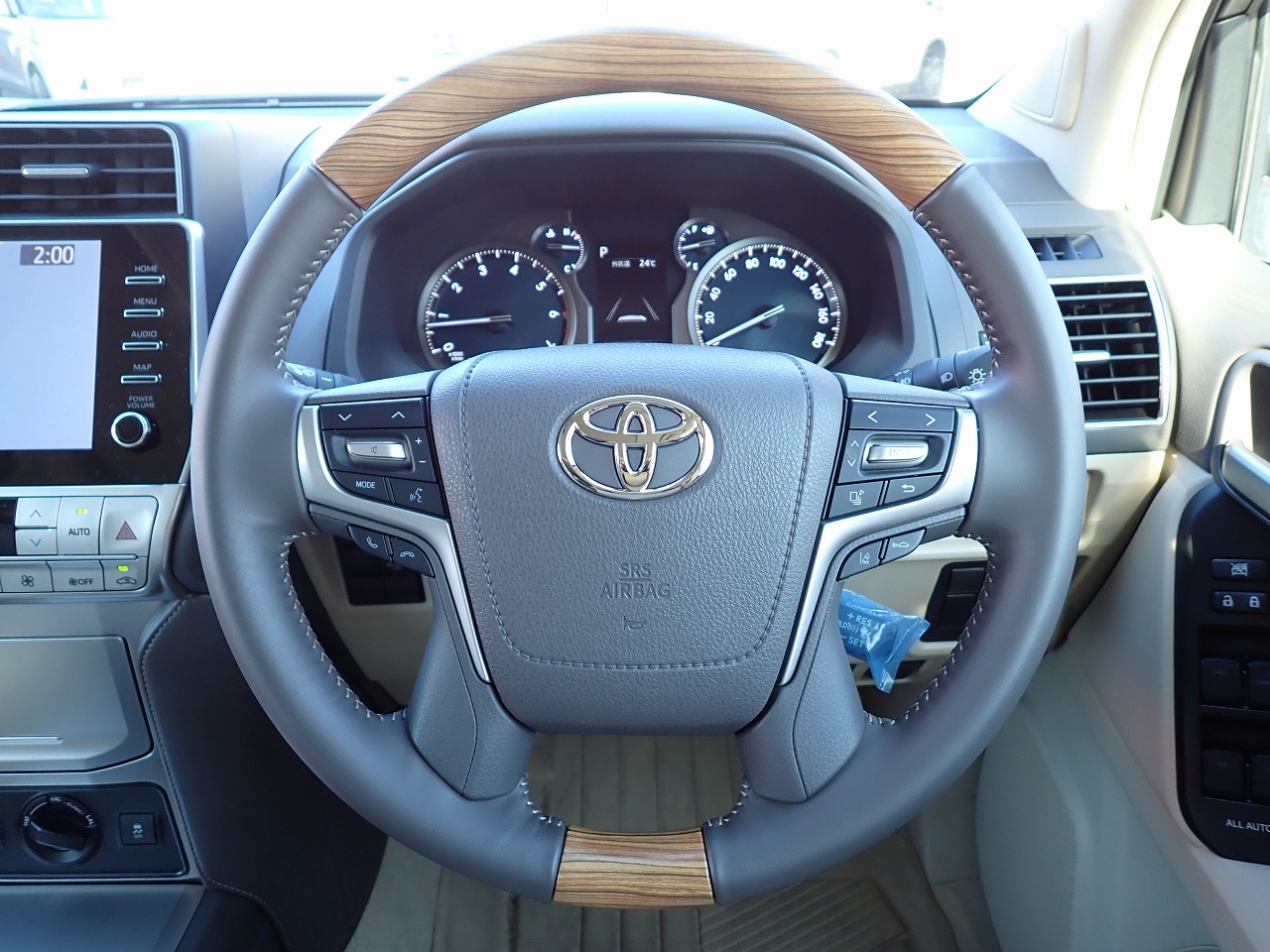 TOYOTA Land Cruiser Prado