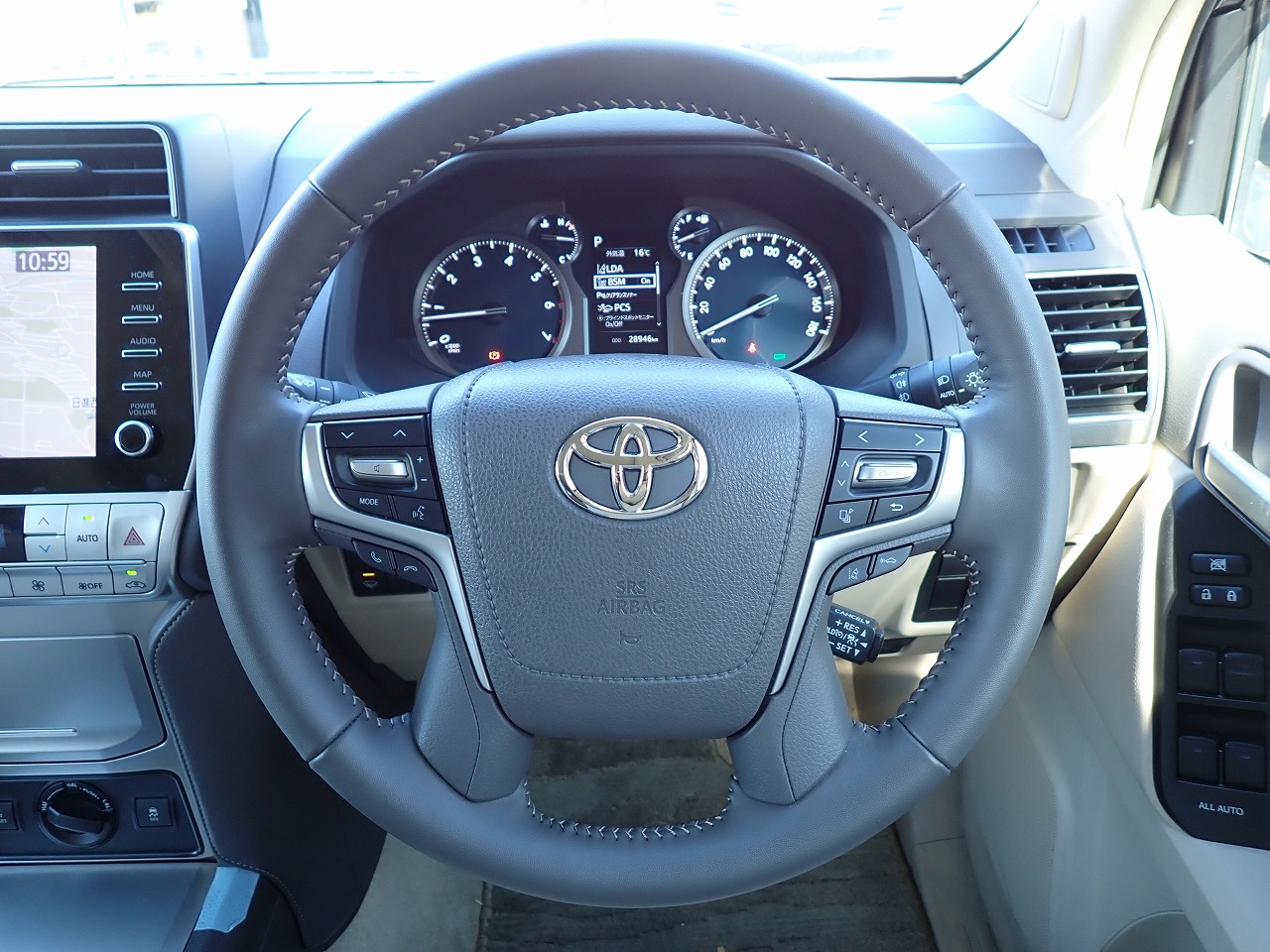 TOYOTA Land Cruiser Prado