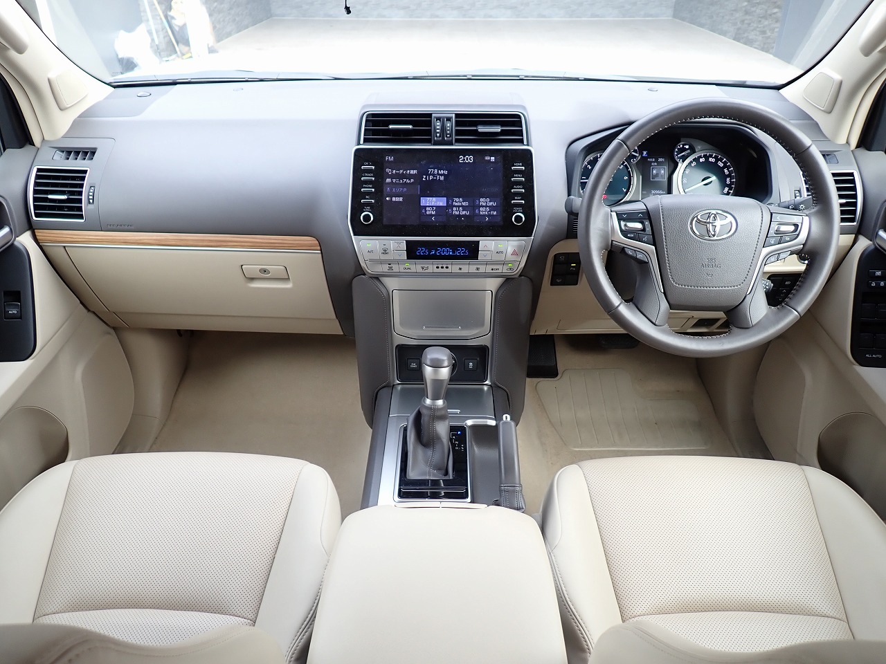 TOYOTA Land Cruiser Prado