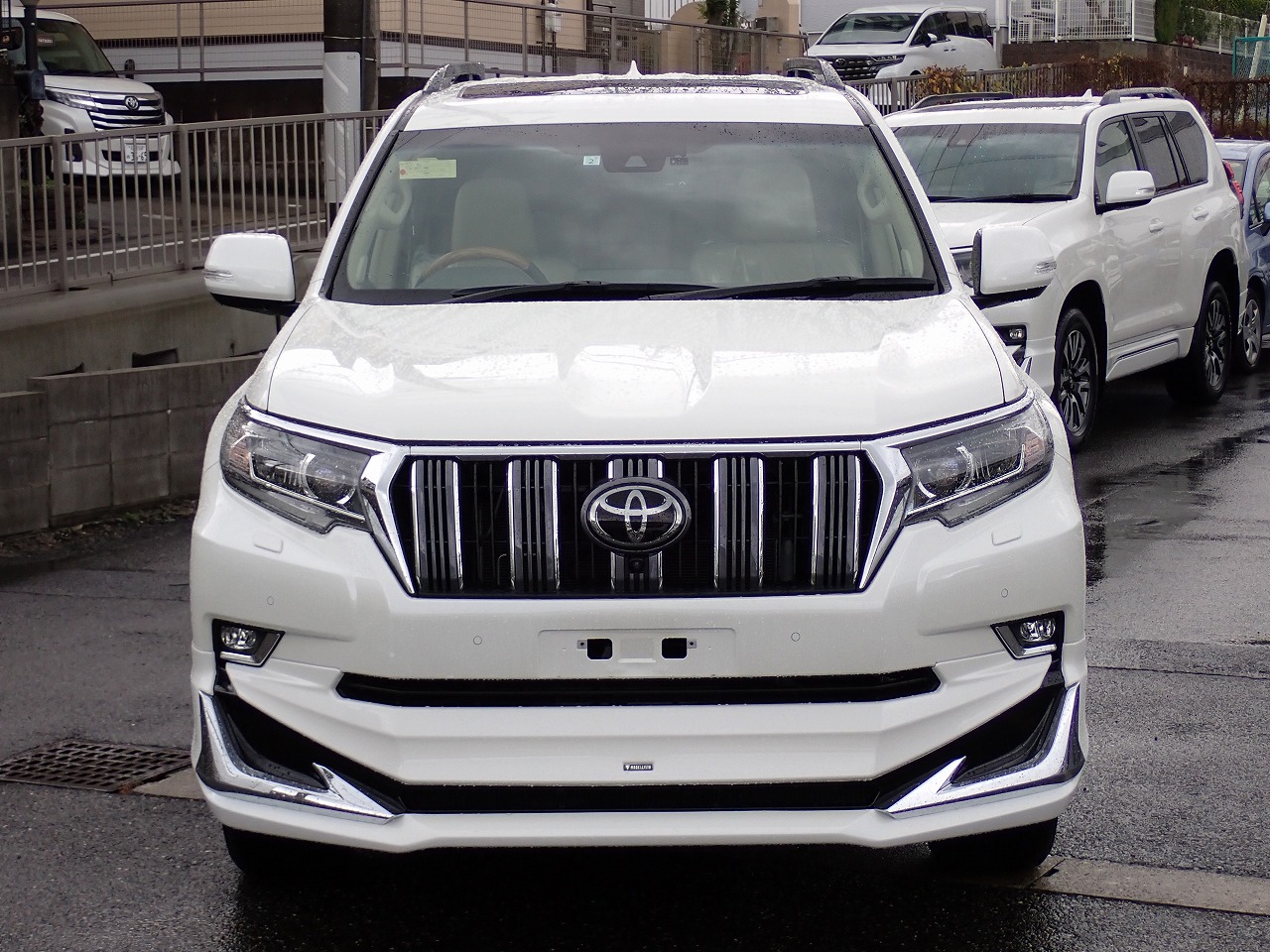 TOYOTA Land Cruiser Prado