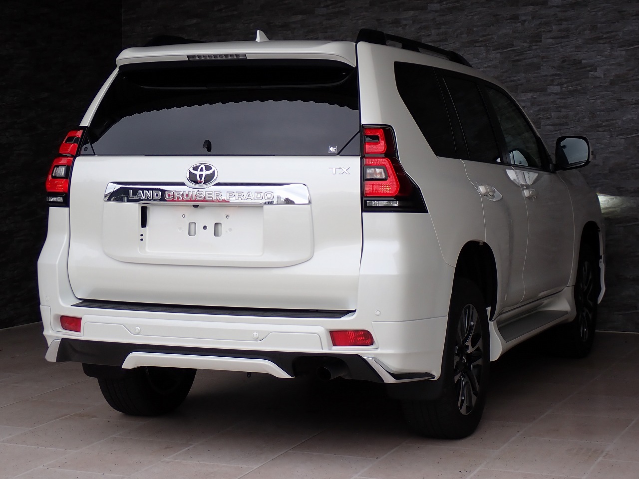 TOYOTA Land Cruiser Prado