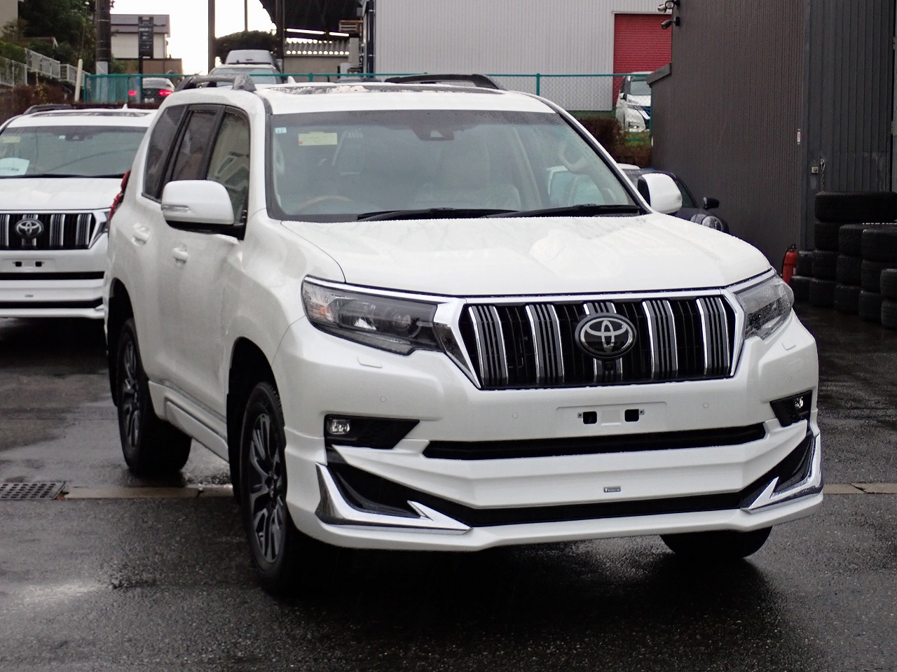 TOYOTA Land Cruiser Prado