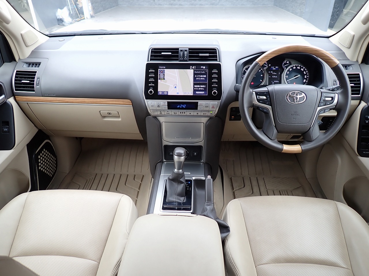 TOYOTA Land Cruiser Prado