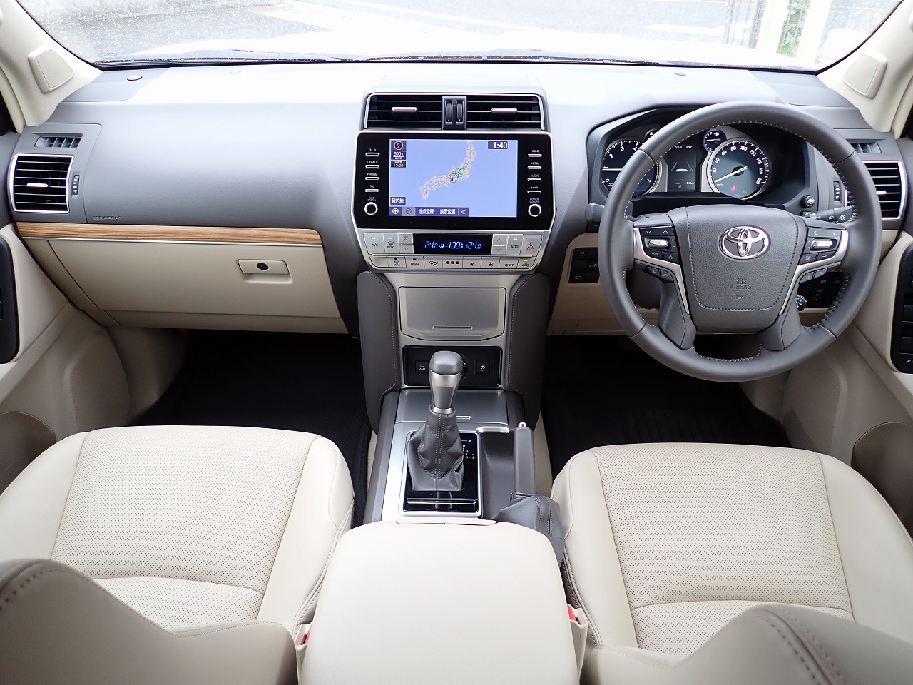 TOYOTA Land Cruiser Prado