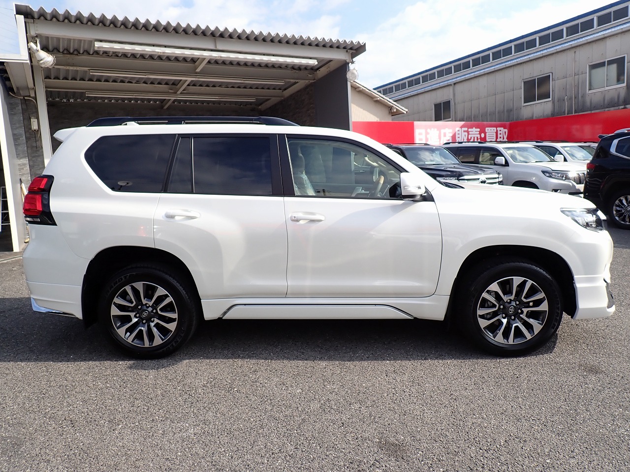 TOYOTA Land Cruiser Prado