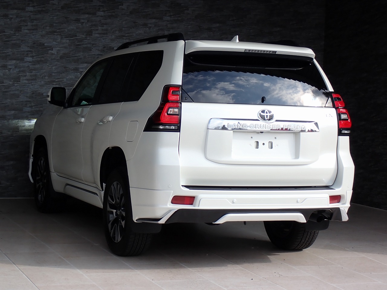 TOYOTA Land Cruiser Prado