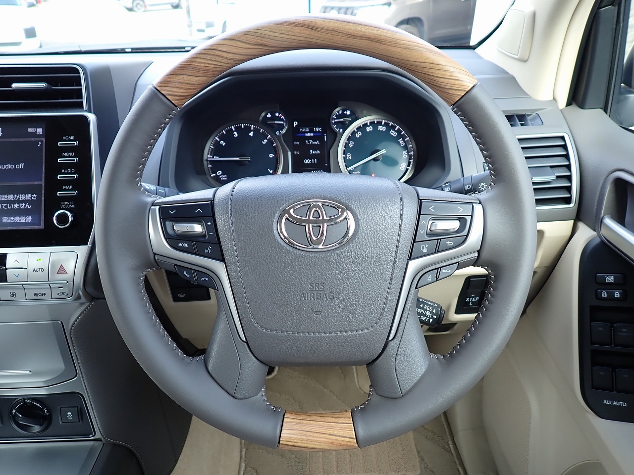 TOYOTA Land Cruiser Prado