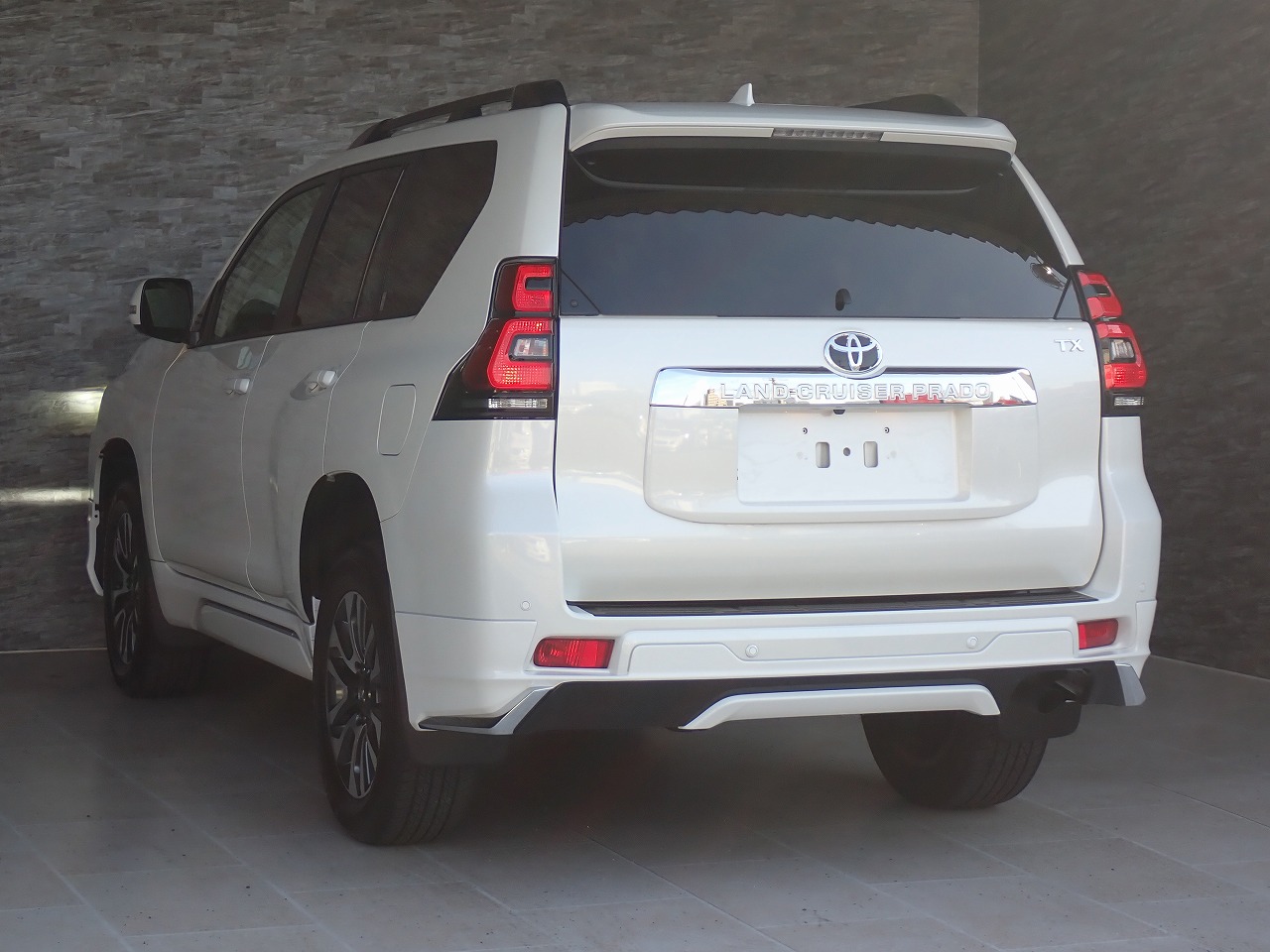 TOYOTA Land Cruiser Prado