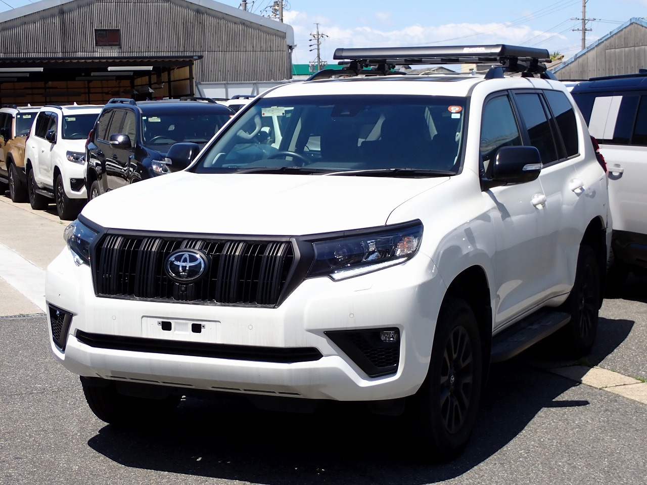 TOYOTA Land Cruiser Prado