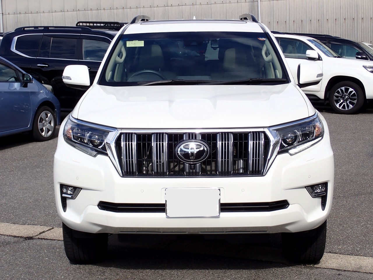 TOYOTA Land Cruiser Prado