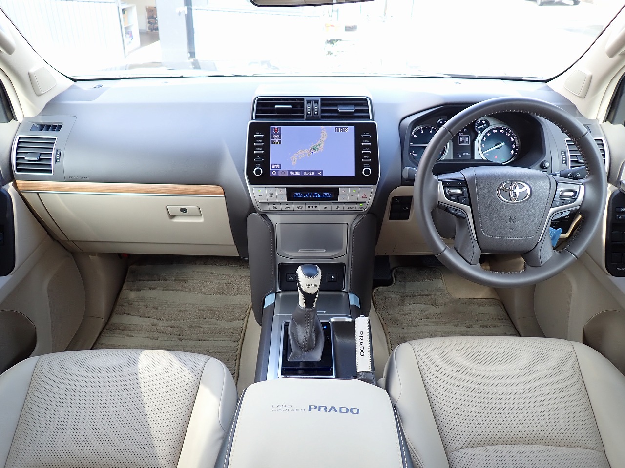 TOYOTA Land Cruiser Prado