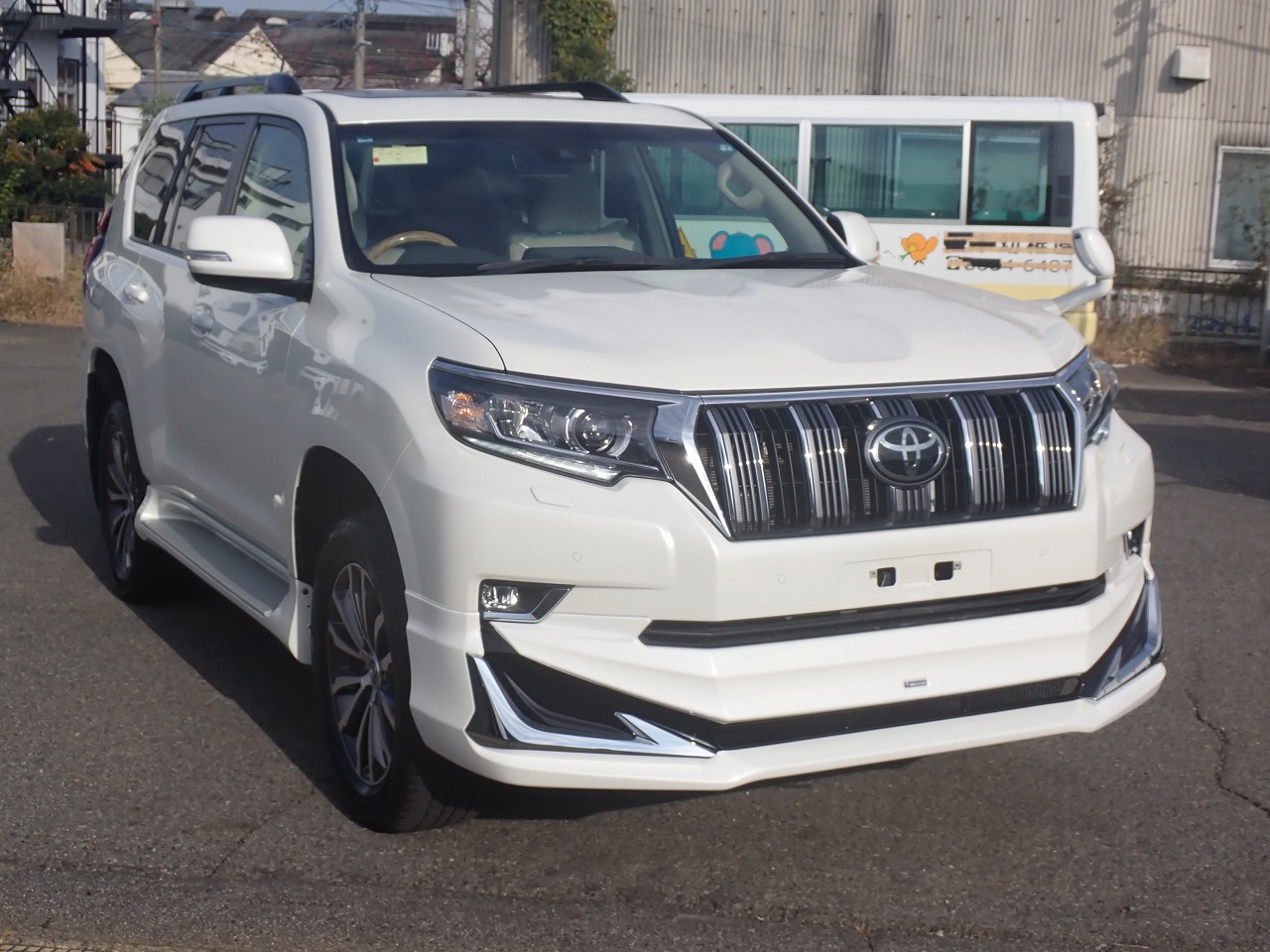 TOYOTA Land Cruiser Prado