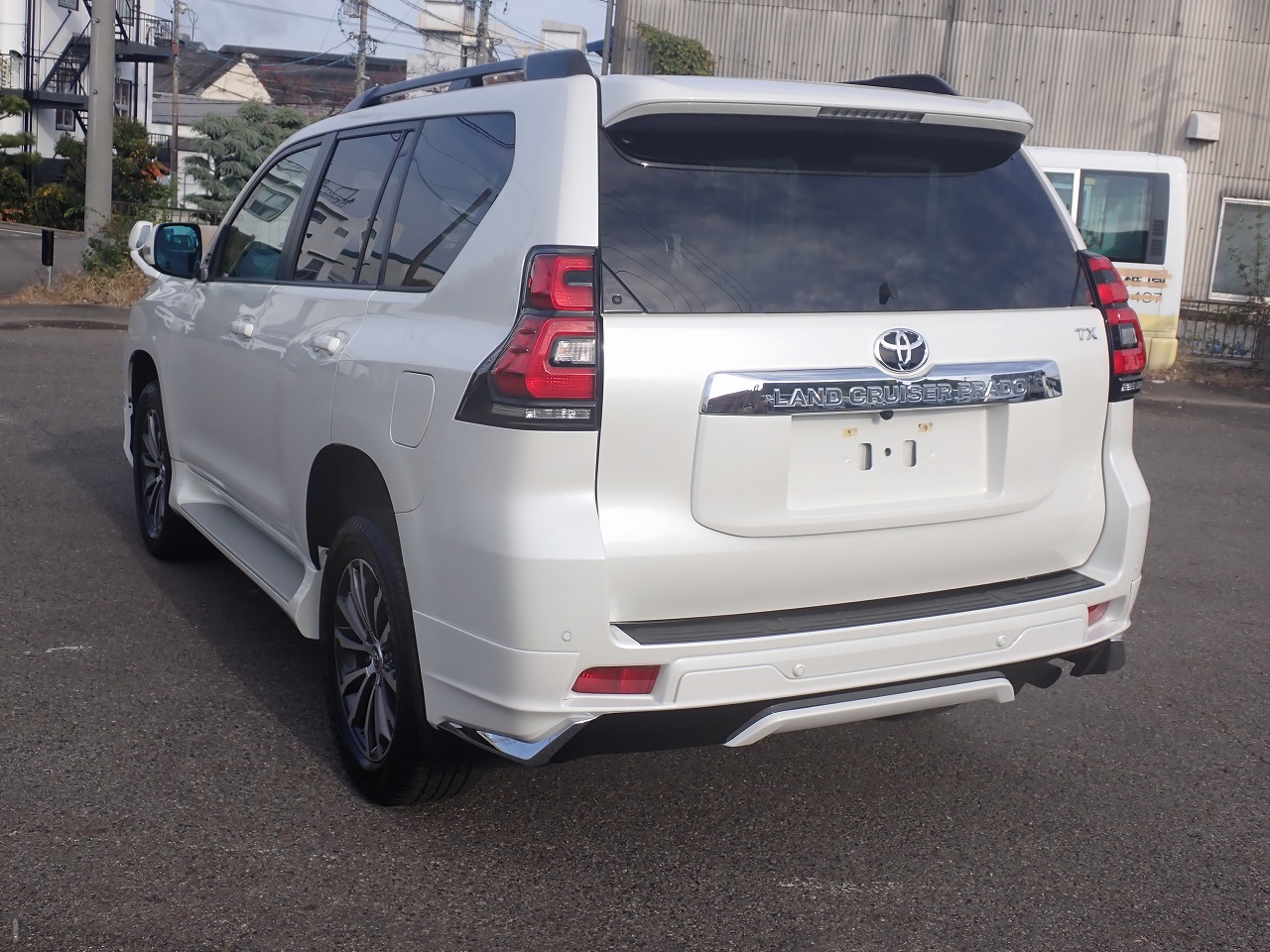 TOYOTA Land Cruiser Prado