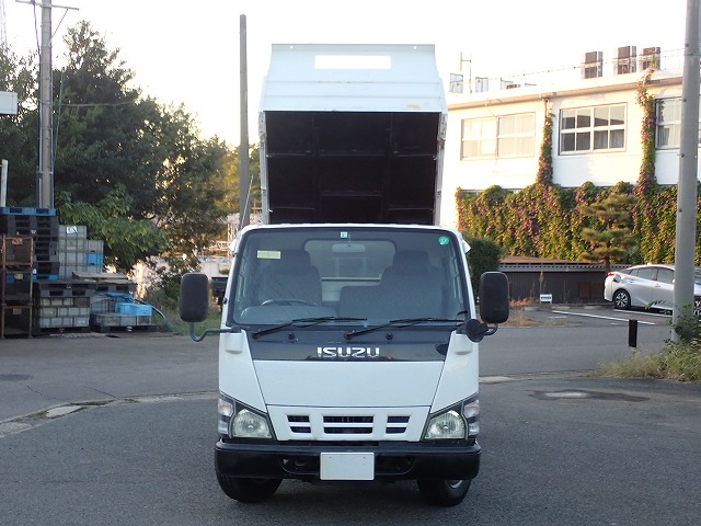 ISUZU Elf Truck