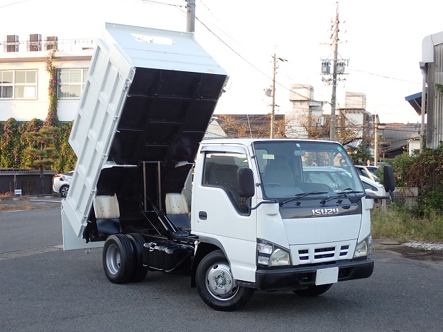 ISUZU Elf Truck