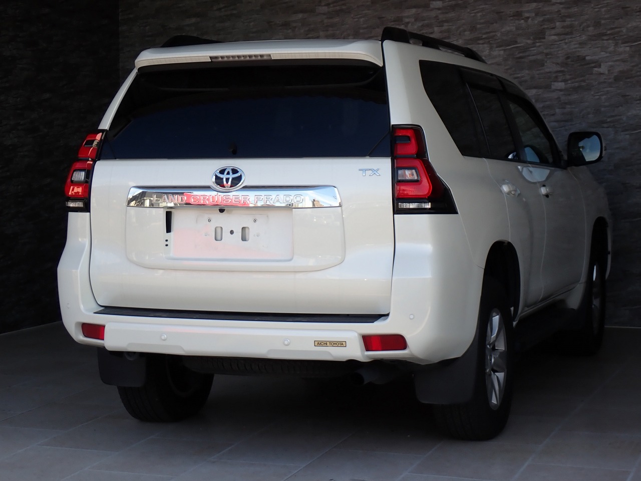 TOYOTA Land Cruiser Prado