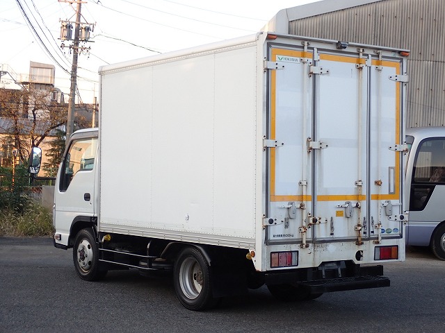 ISUZU Elf Truck