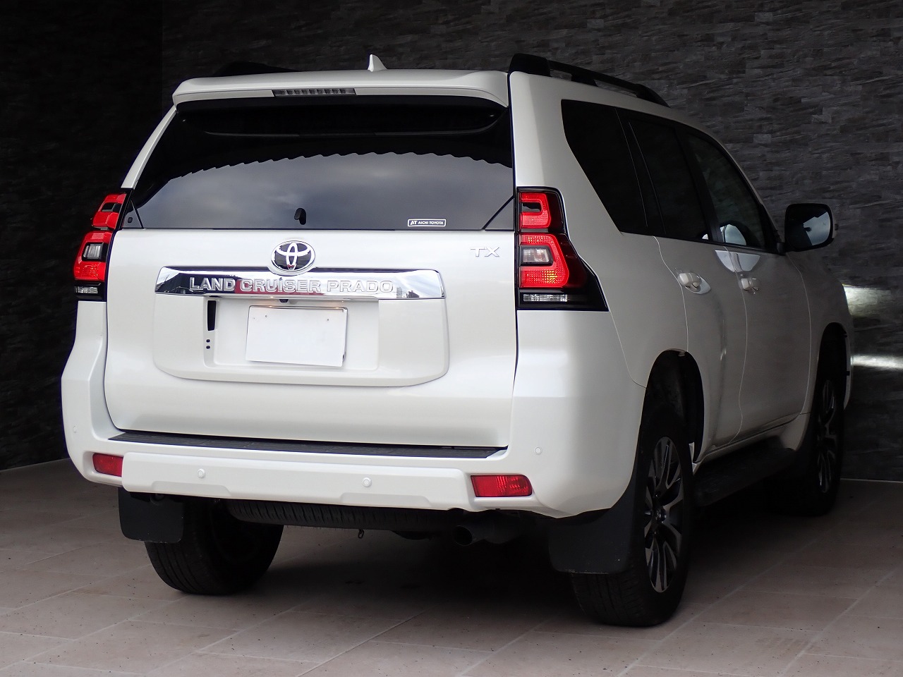 TOYOTA Land Cruiser Prado