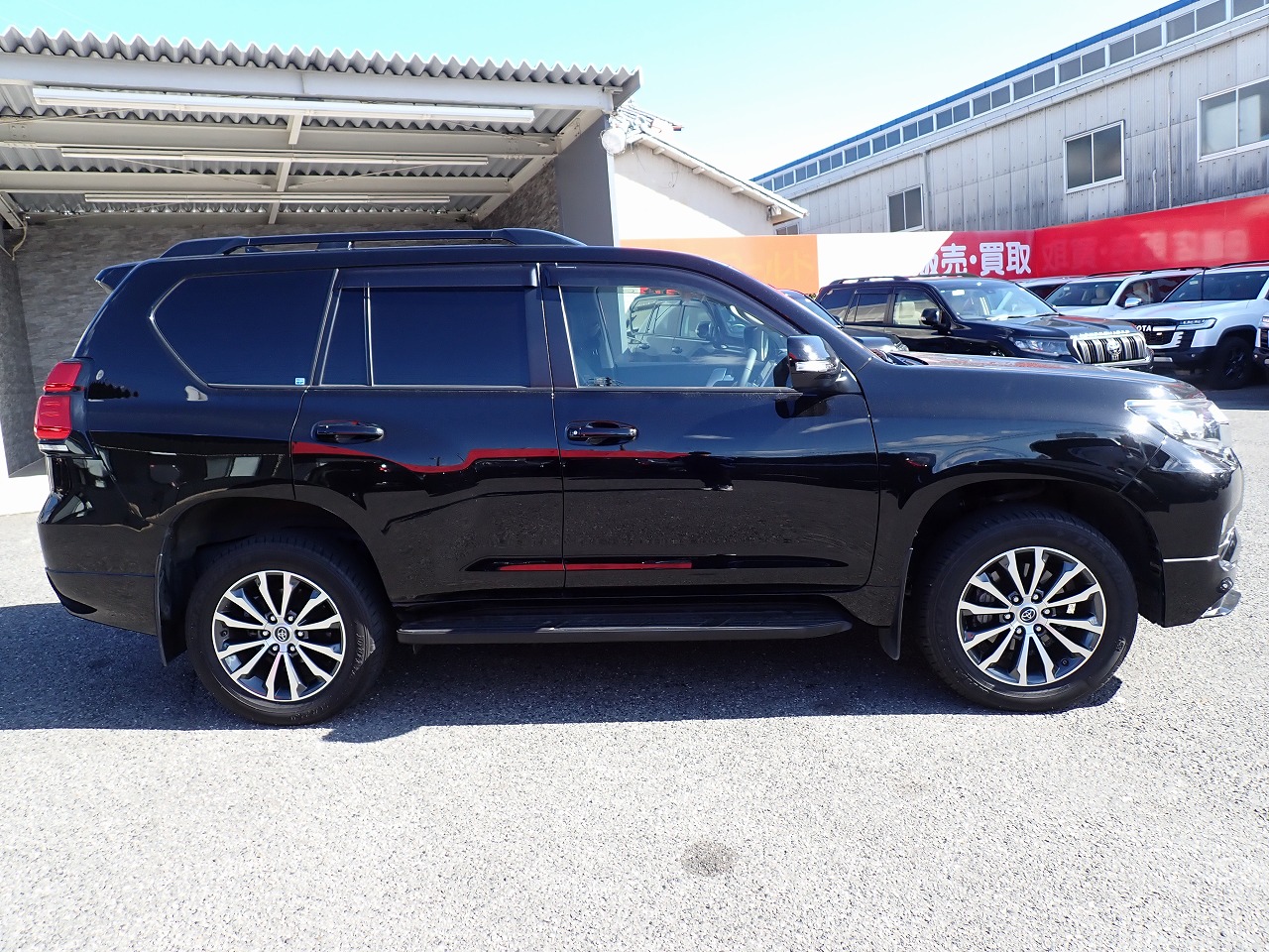 TOYOTA Land Cruiser Prado