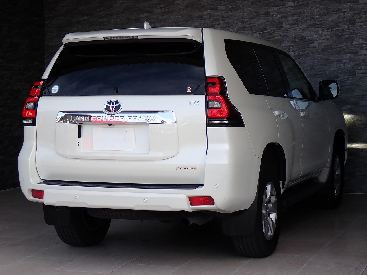 TOYOTA Land Cruiser Prado