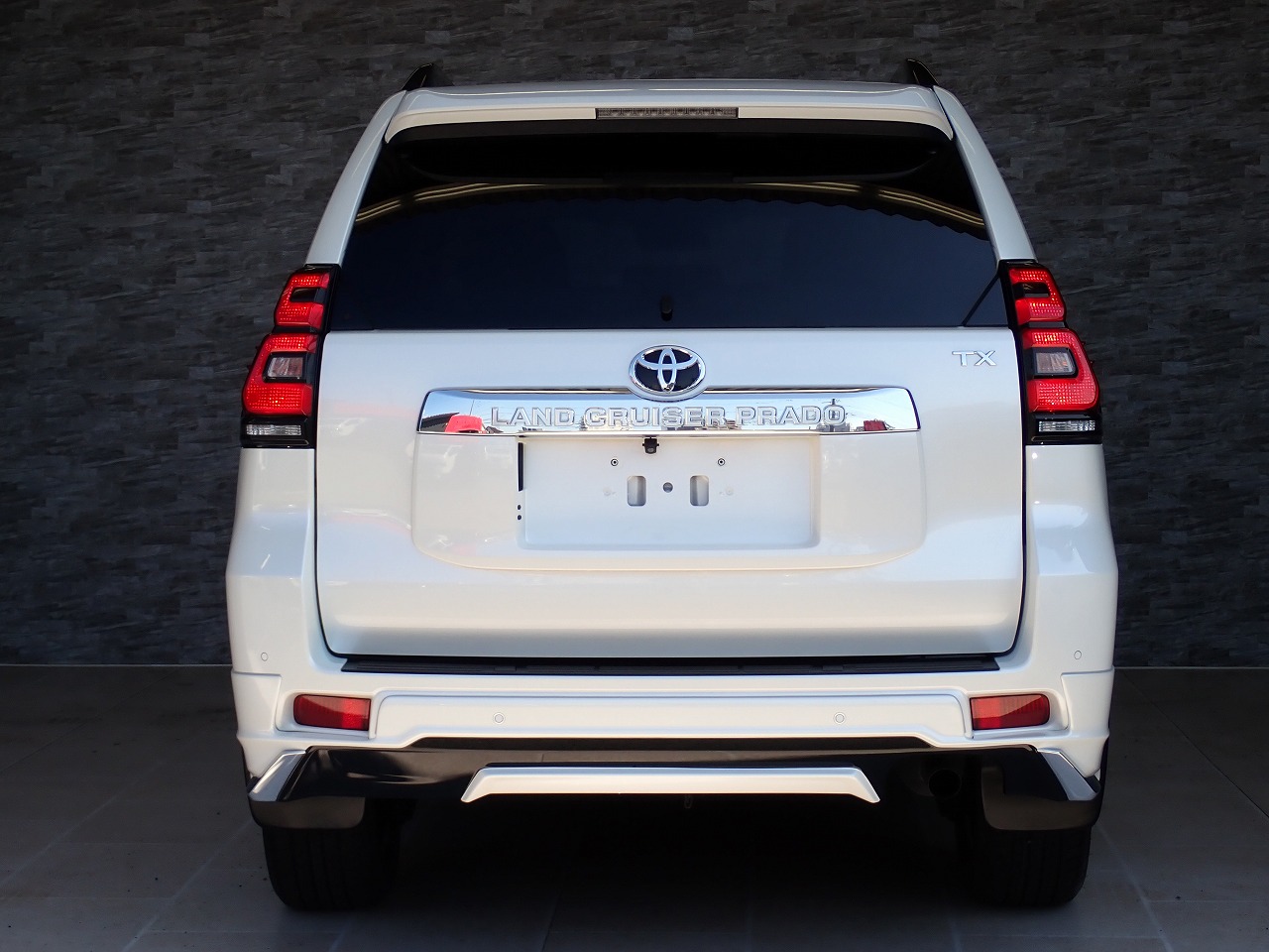 TOYOTA Land Cruiser Prado