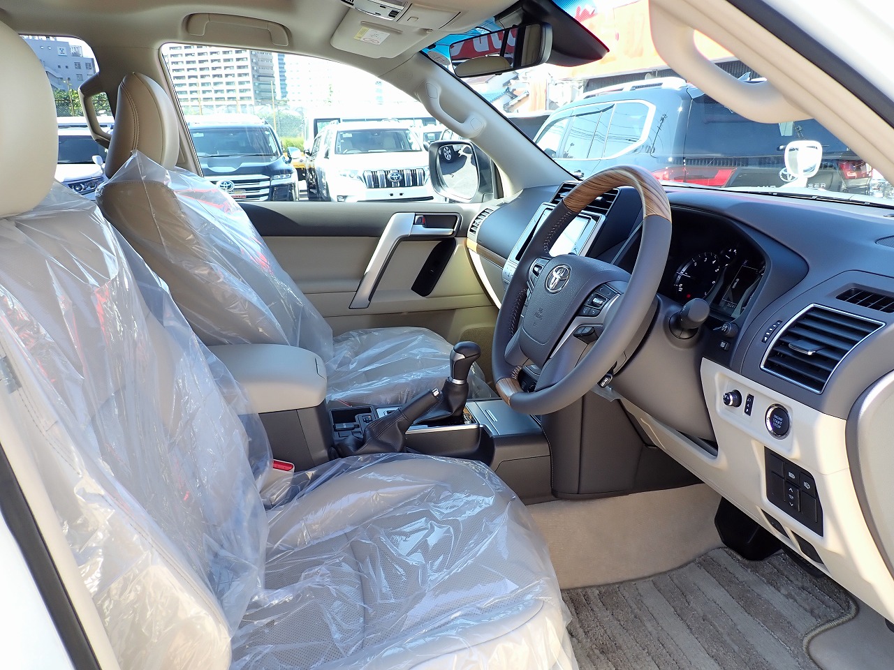 TOYOTA Land Cruiser Prado