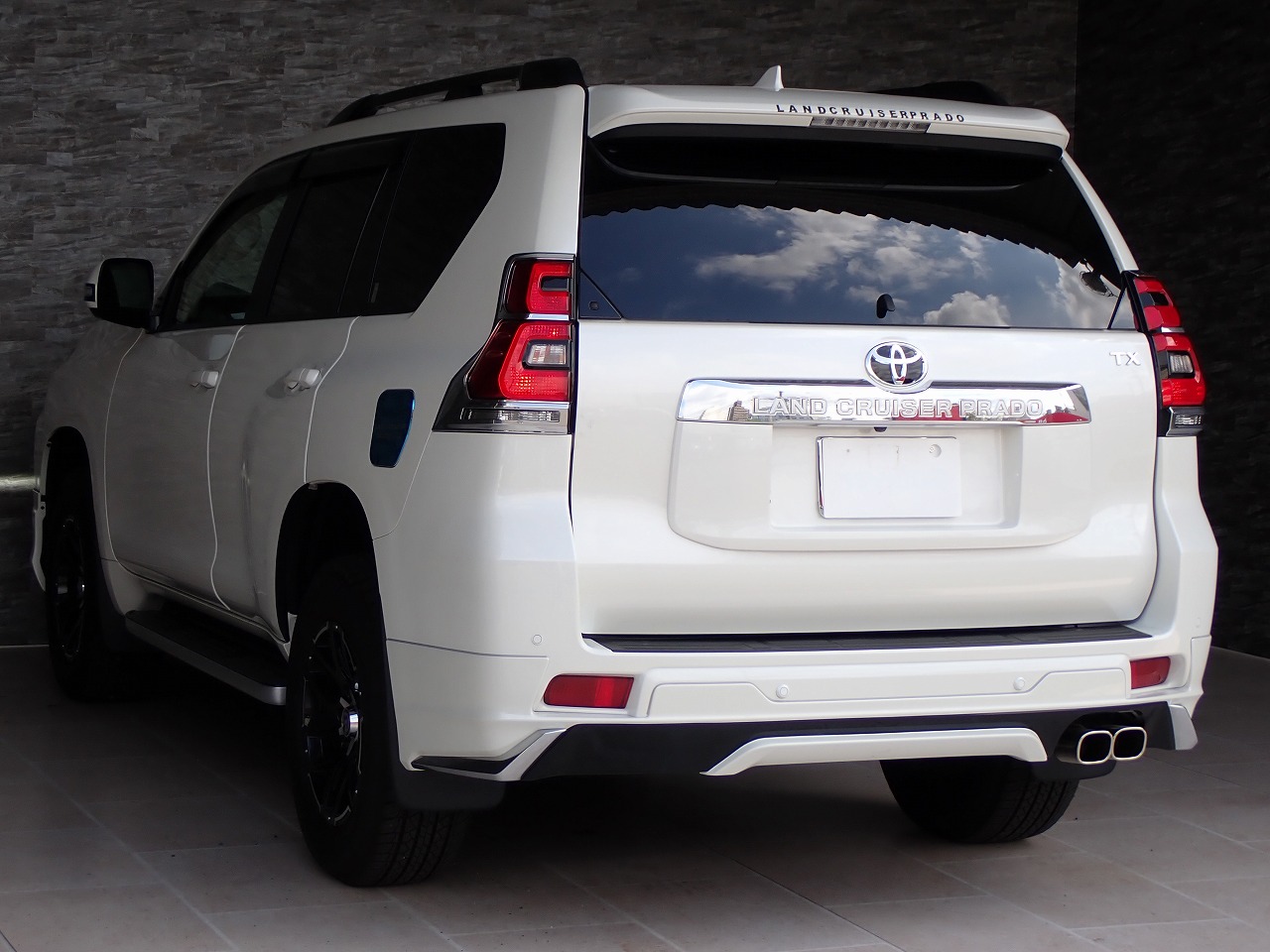 TOYOTA Land Cruiser Prado