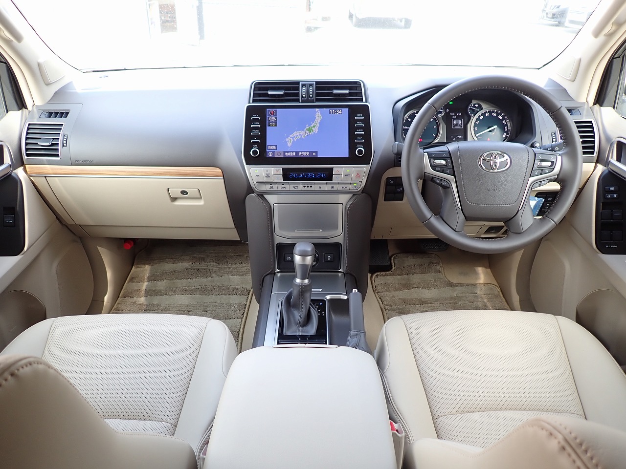 TOYOTA Land Cruiser Prado