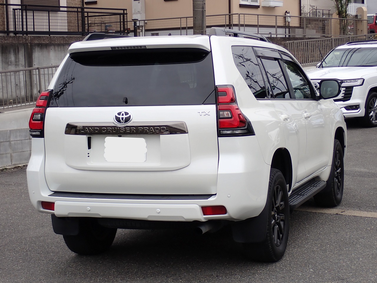 TOYOTA Land Cruiser Prado