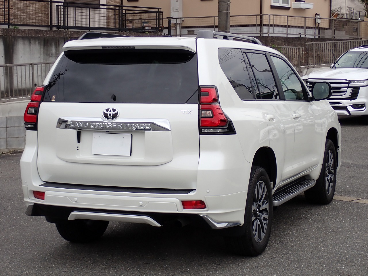 TOYOTA Land Cruiser Prado
