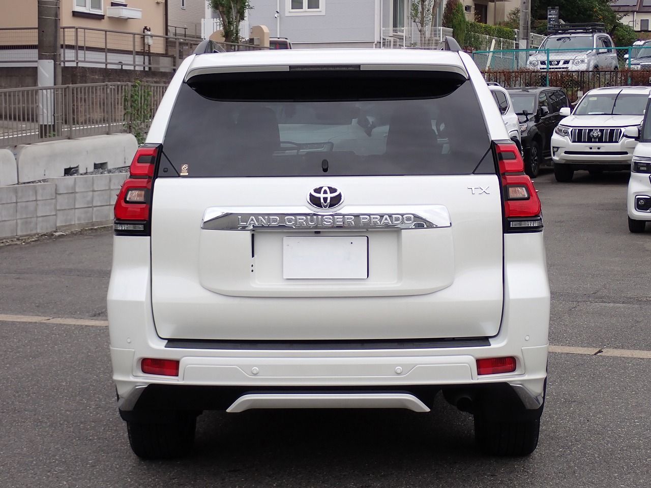 TOYOTA Land Cruiser Prado