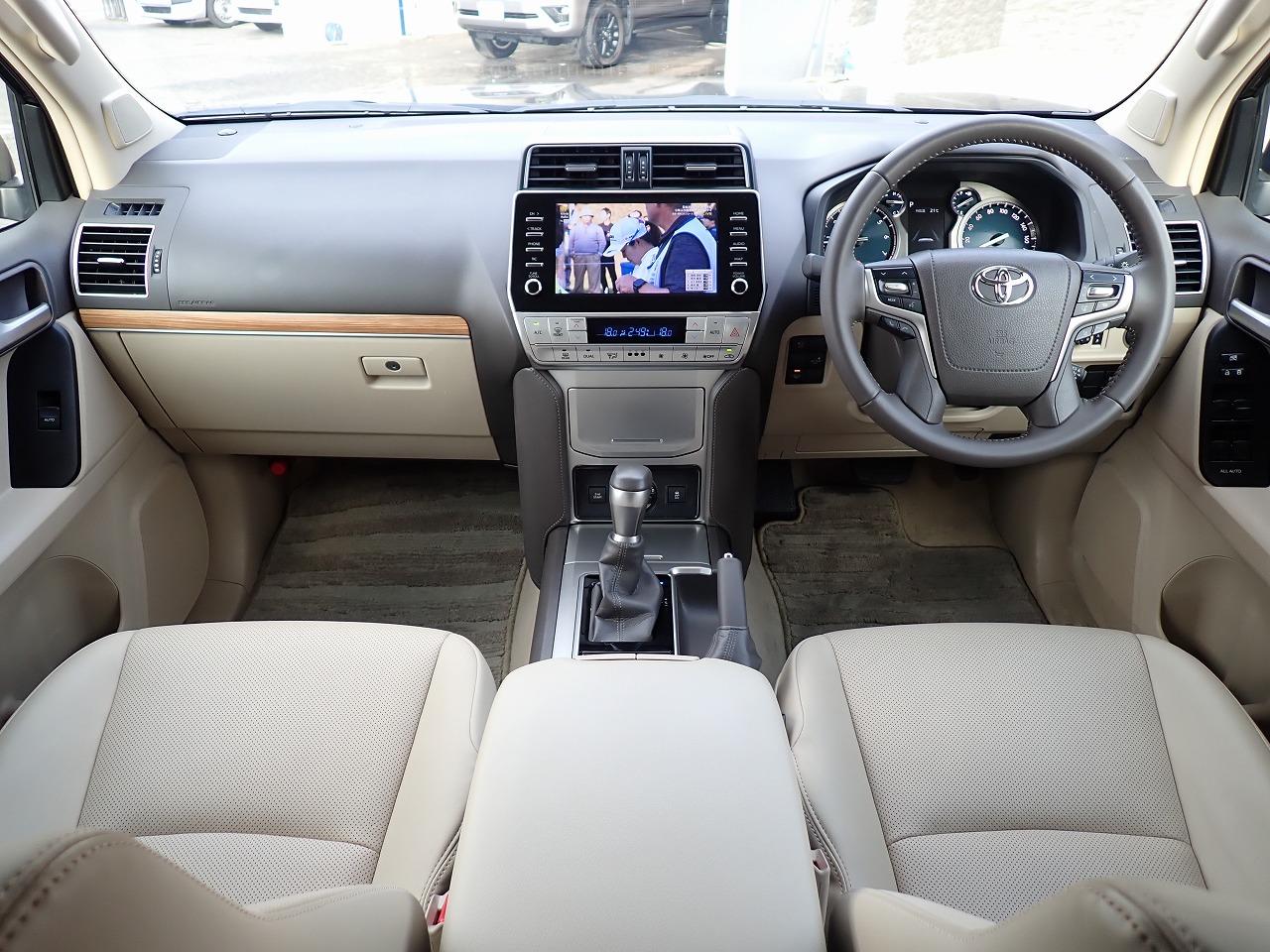 TOYOTA Land Cruiser Prado