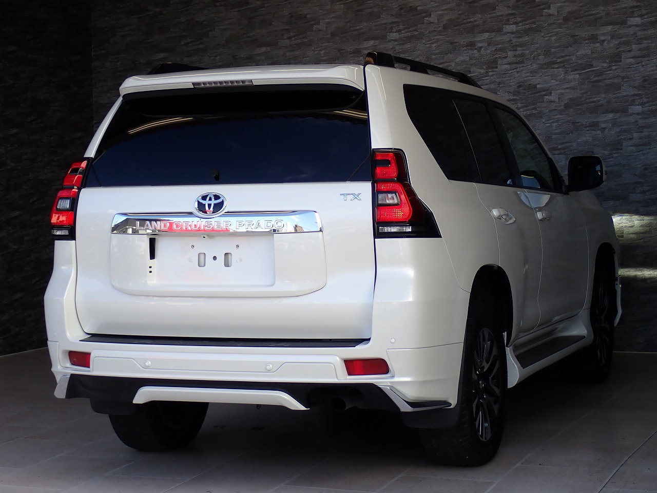 TOYOTA Land Cruiser Prado