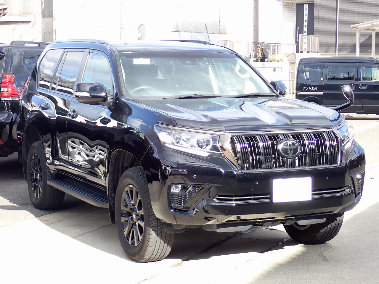 TOYOTA Land Cruiser Prado