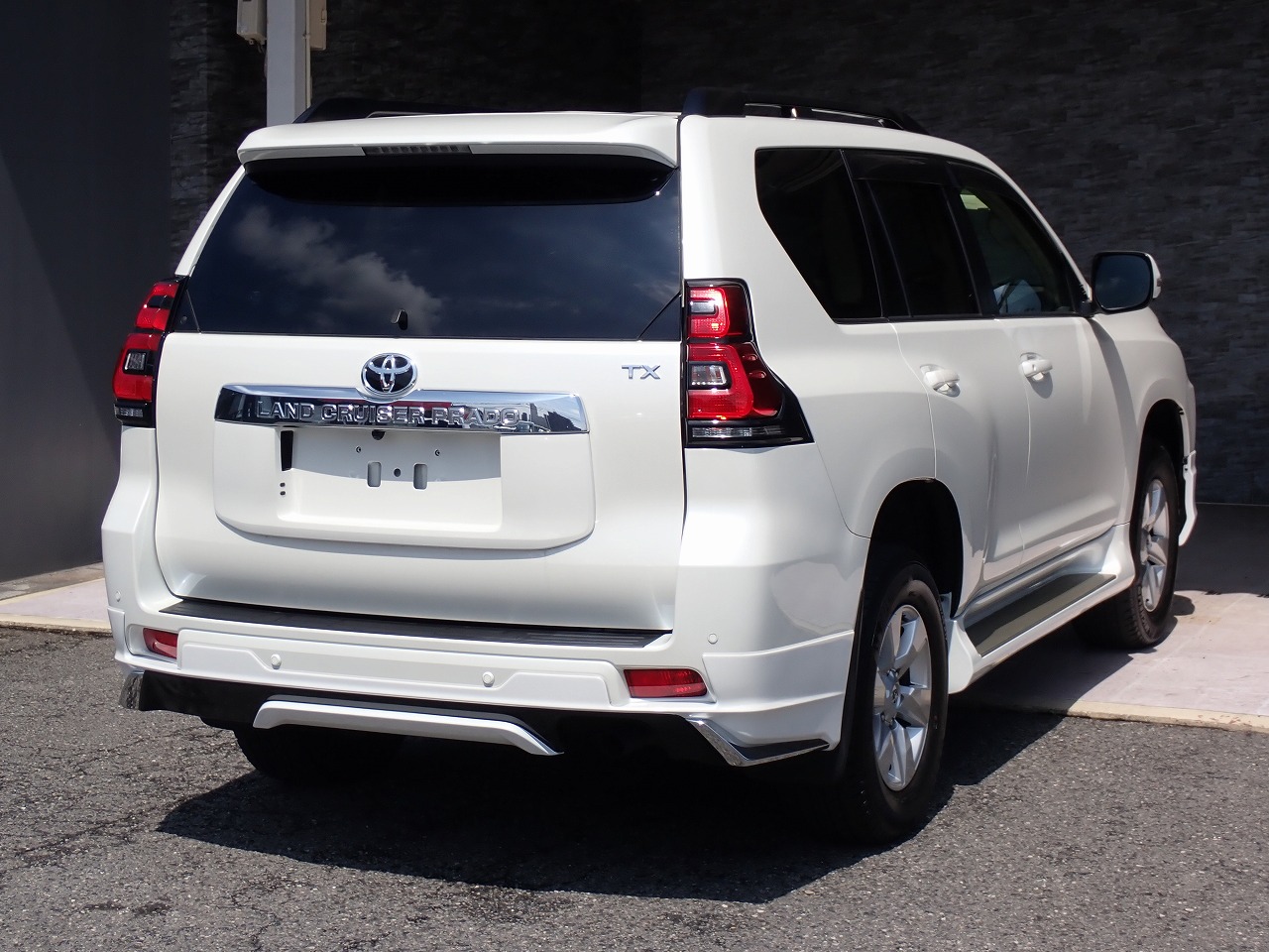 TOYOTA Land Cruiser Prado