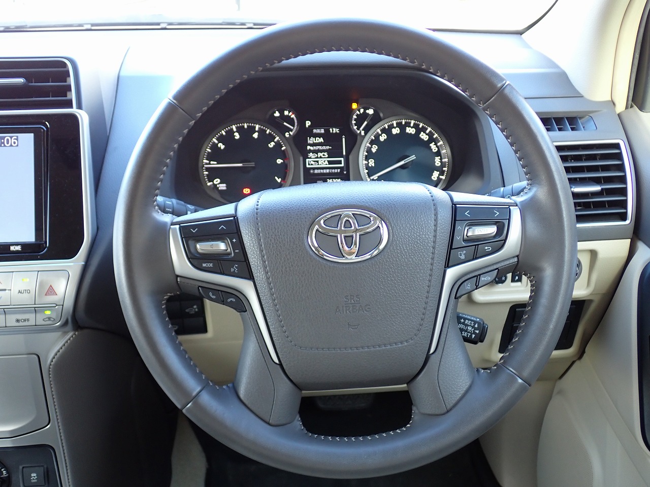 TOYOTA Land Cruiser Prado