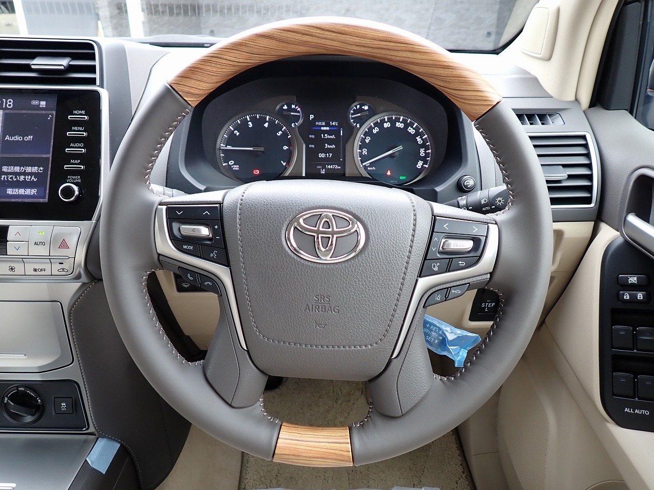 TOYOTA Land Cruiser Prado