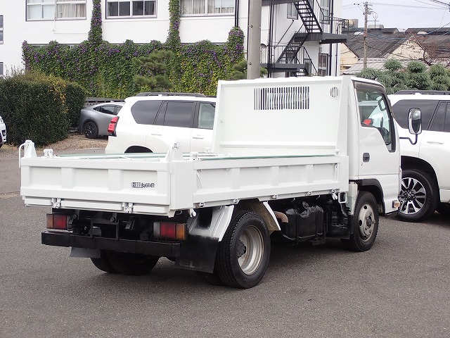 ISUZU Elf Truck