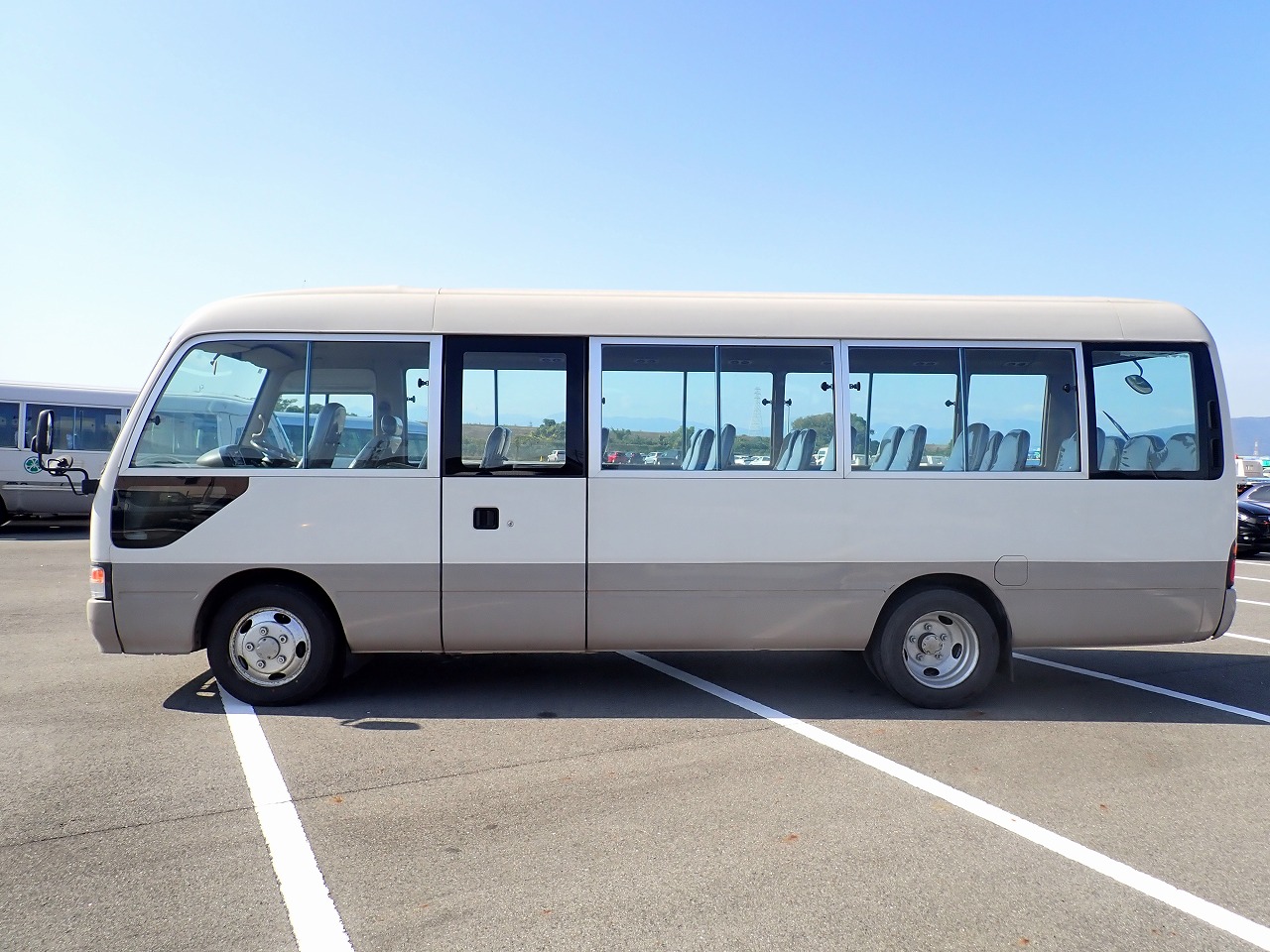 TOYOTA Coaster