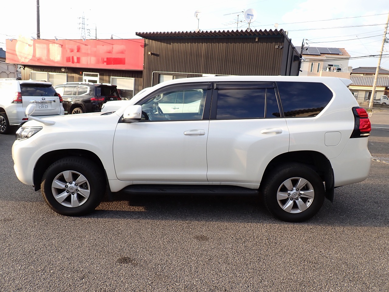 TOYOTA Land Cruiser Prado