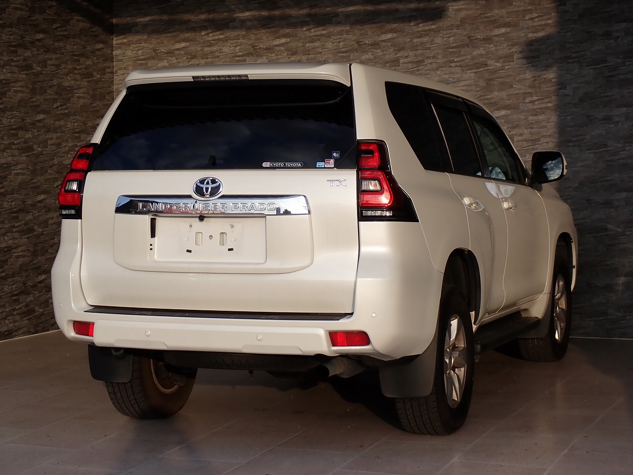 TOYOTA Land Cruiser Prado