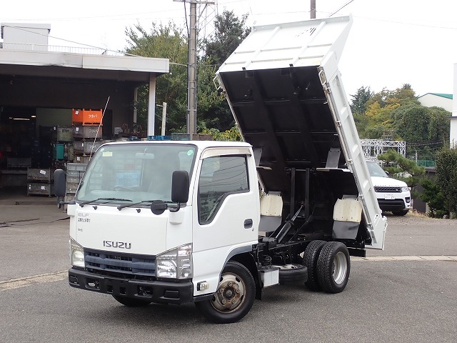 ISUZU Elf Truck