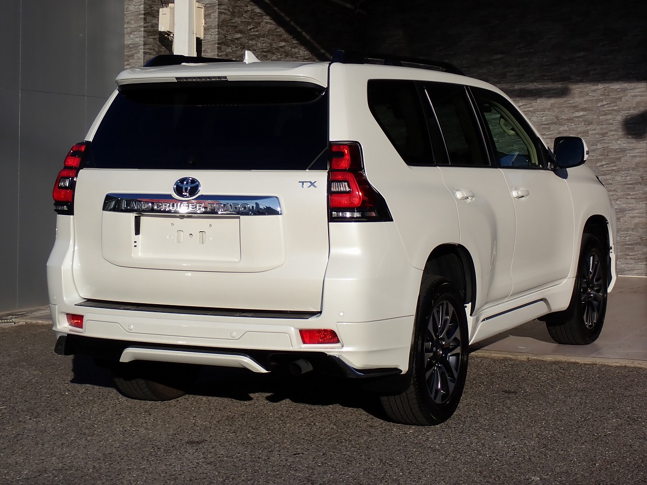 TOYOTA Land Cruiser Prado