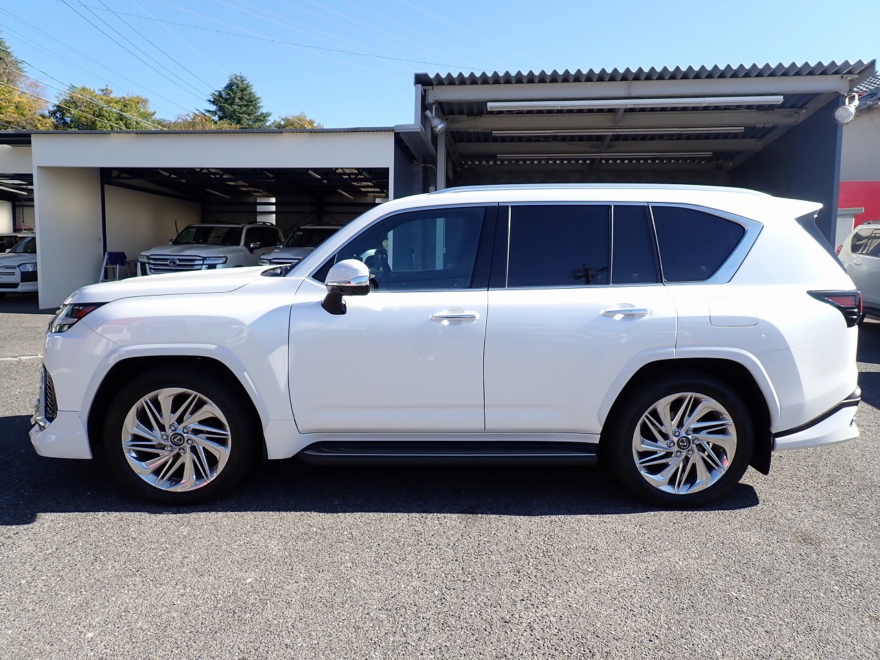 LEXUS LX