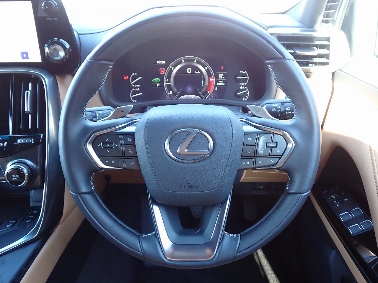 LEXUS LX